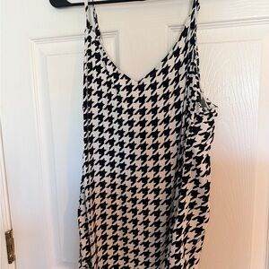 Torrid Black and White Houndstooth Top